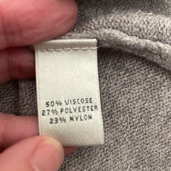 Neiman Marcus Round Neck Long Sleeve Star Sweater Grey size M - Picture 5 of 8